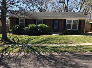 3420 Colonnade Dr, Lexington, KY 40515