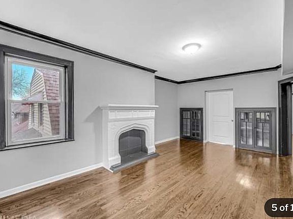 3rd image of 7845 S Langley Ave #1-2
