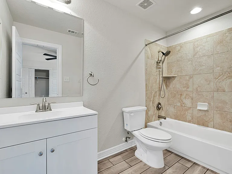 10407 Palmera Dr — Photo 19