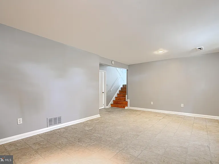 6901 Chippewa Dr — Photo 37