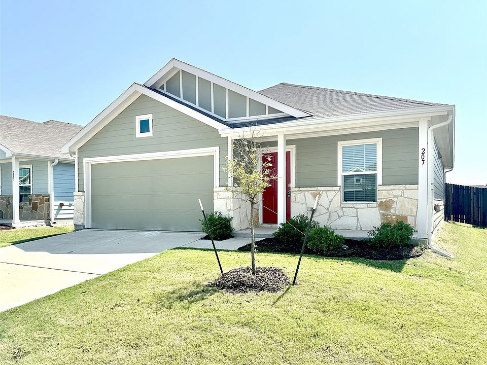 1st image of 207 Lemongrass Dr