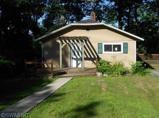 7261 Bordeau Dr NE, Belding, MI 48809