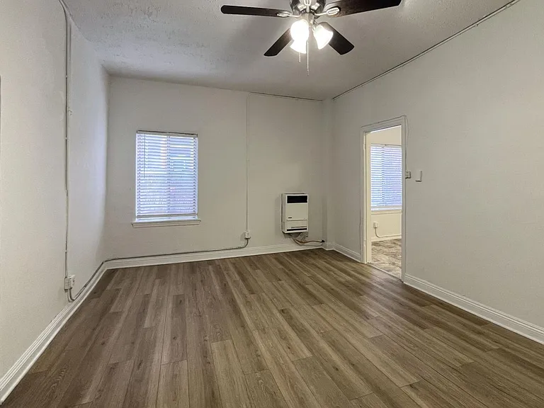 BU1 - 501 Burlington Apts — Photo 9