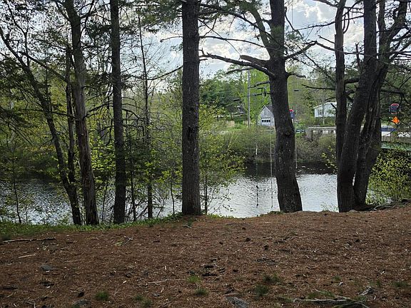 2nd image of 1452 Ridge Road