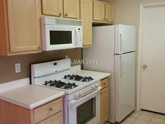 4th image of 950 Seven Hills Dr APT 1323