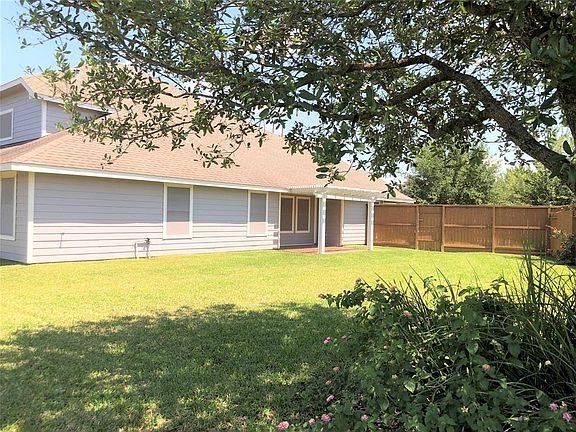 2nd image of 25234 Aspenlodge Ln
