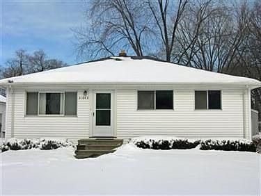 1st image of 21640 Clifford Dr