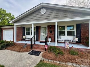 1104 Amigo Dr, Concord, NC 28025