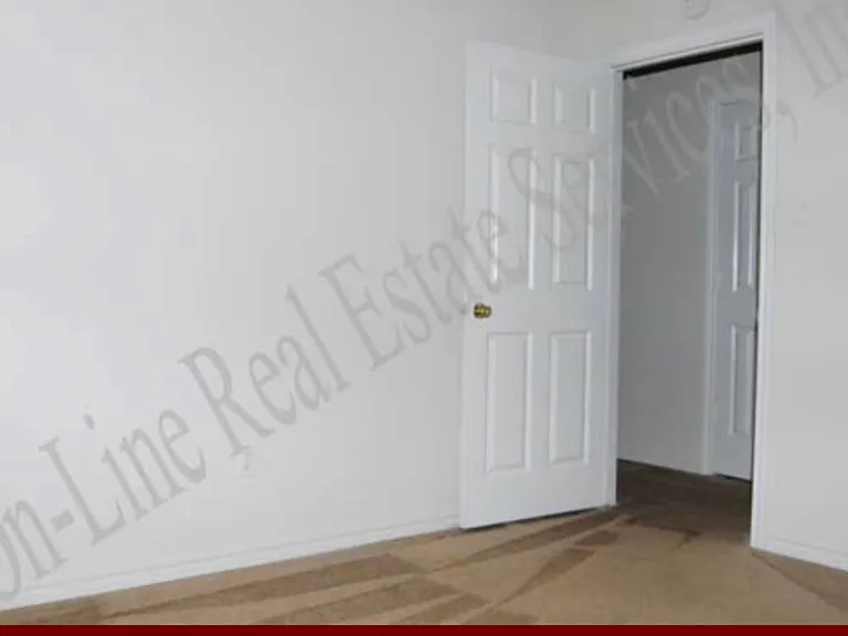 2329 Pronghorn Ln #B — Photo 5