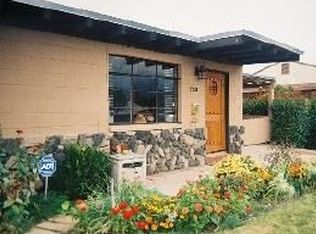 423 Charleston St NE, Albuquerque, NM 87108