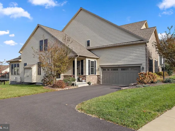 215 Honeycroft Blvd, Cochranville, PA 19330