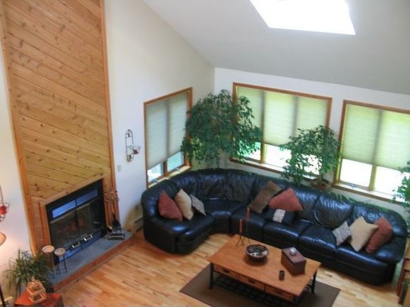 4th image of 36 Santino Ct