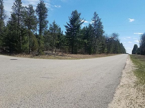 4th image of 1199 Fawn Dr