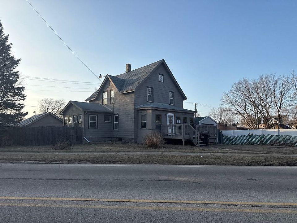 2nd image of 226 S Bluff St