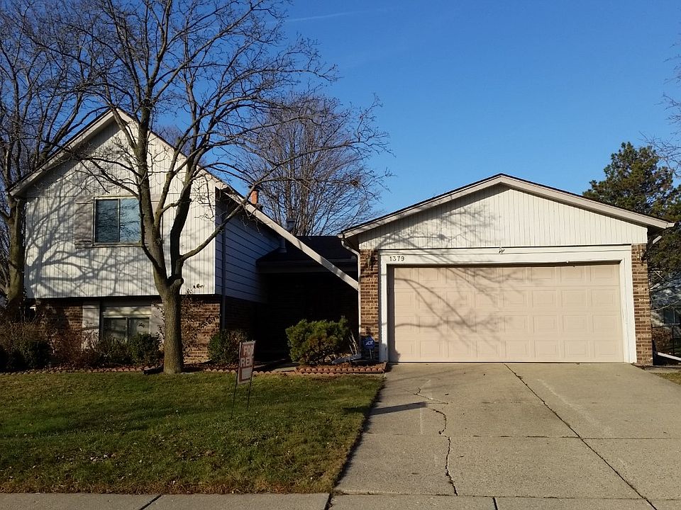 1st image of 1379 Peachtree Dr