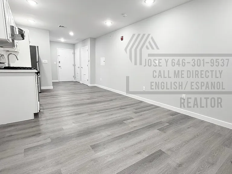 180 Cedar St #27 — Photo 10