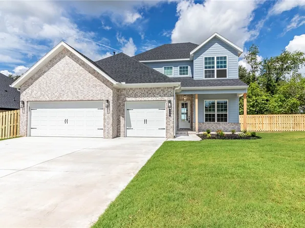 419 Ardie Martin St, Tontitown, AR 72762