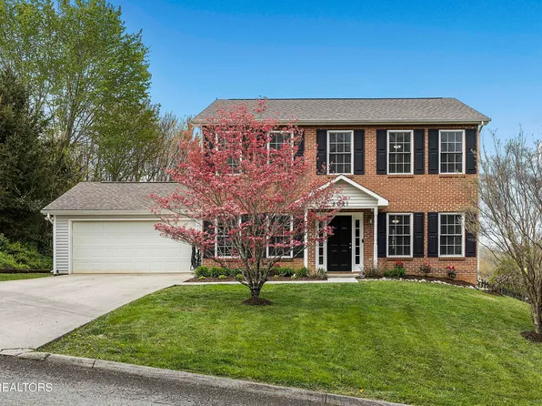 8221 Foxworth Trl, Powell, TN 37849