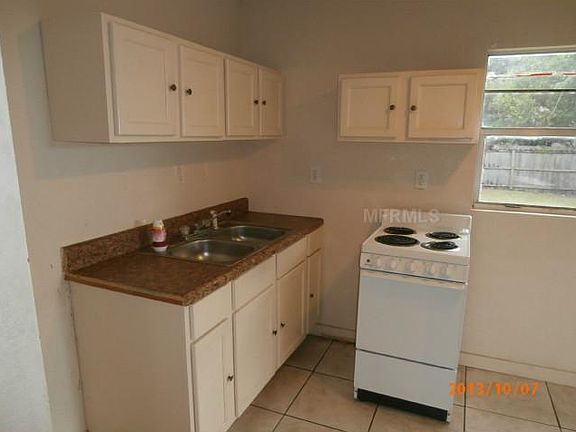 4th image of 2623 25th Ave N