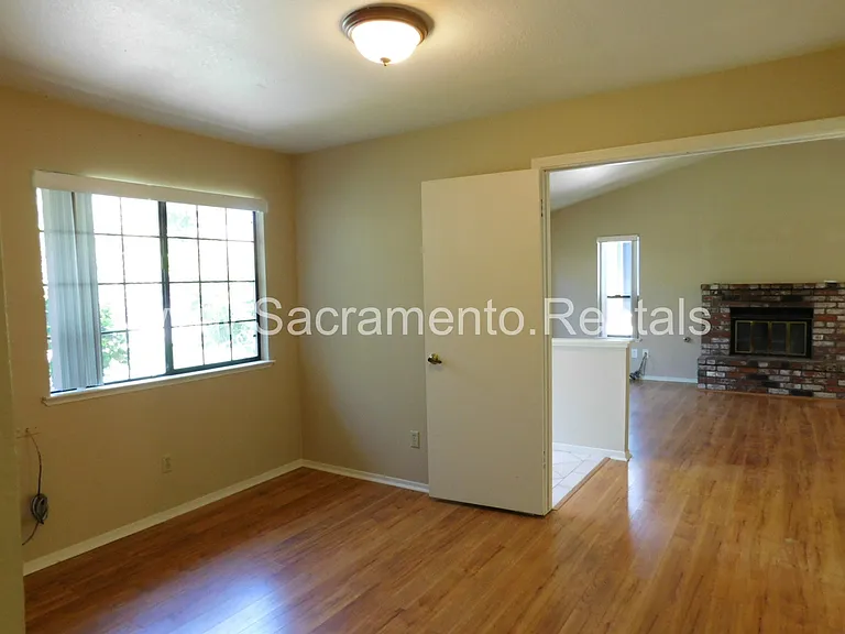 7452 Santa Susana Way — Photo 12