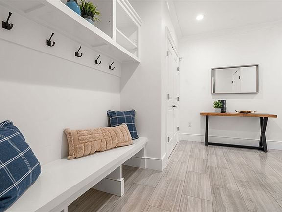 2nd image of 805 Heath St #2