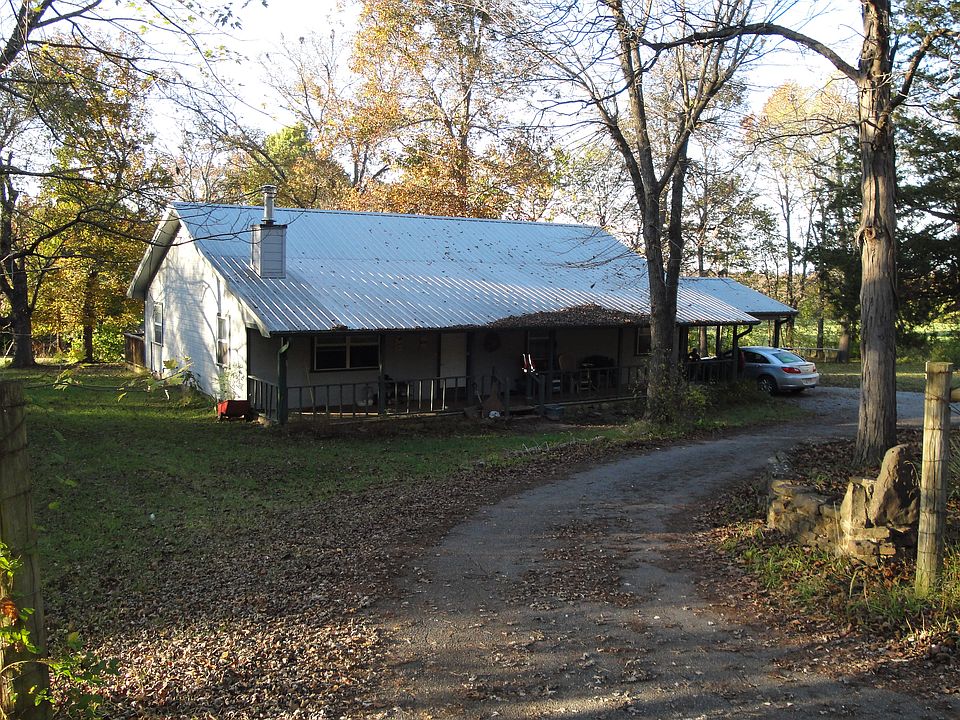 1st image of 623 Butterfield Ave