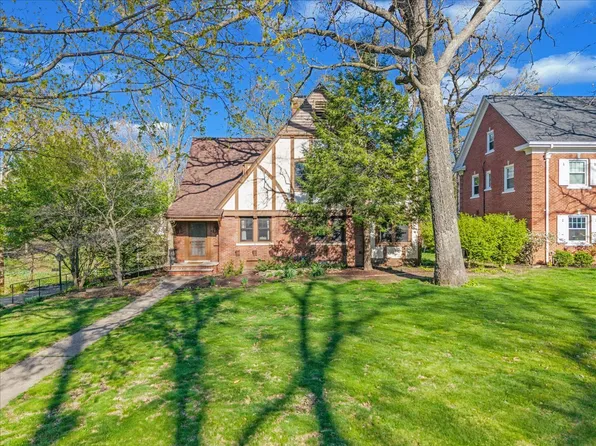 1726 27th St, Moline, IL 61265