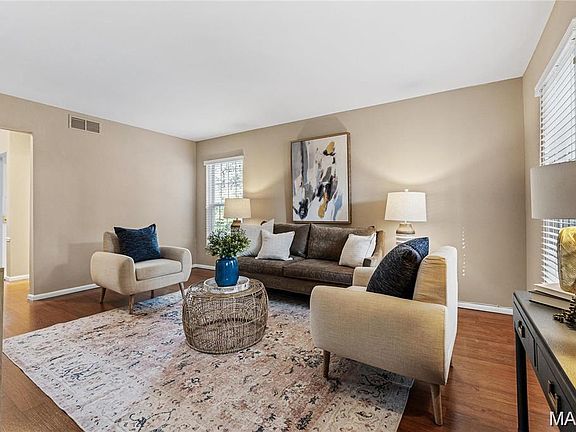 3rd image of 617 Candleberry Ct APT A