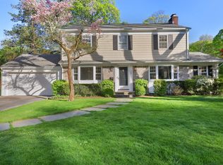 23 Bonnie Way, Larchmont, NY 10538