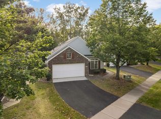 134 Lakeview Rd E, Chanhassen, MN 55317