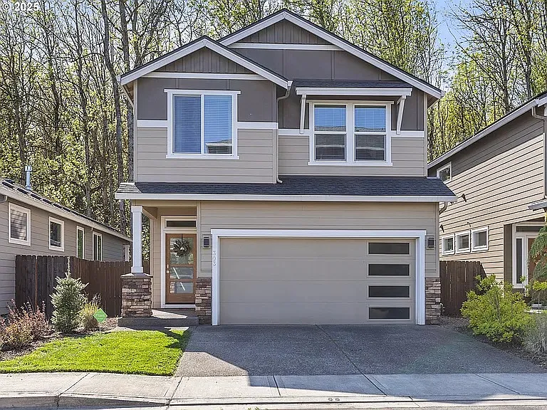 303 S 39th Dr — Photo 1
