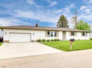 624 E Main St, Danvers, IL 61732