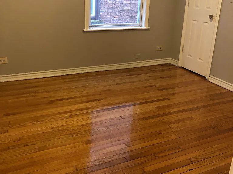 7031 S King Dr #1 — Photo 7