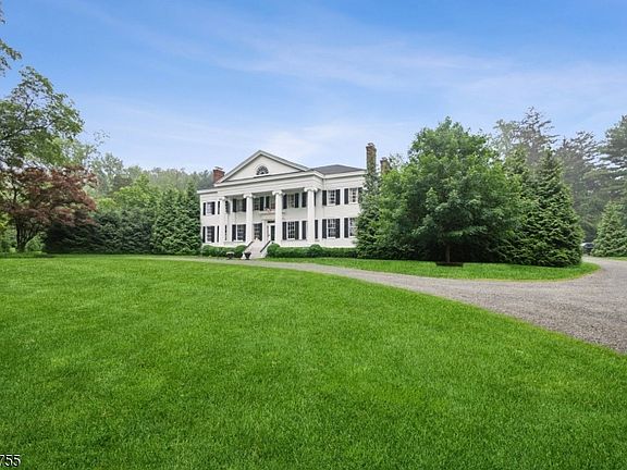 2nd image of 44 Spring Valley Rd