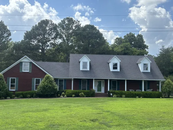 405 Westgate Dr, Pulaski, TN 38478