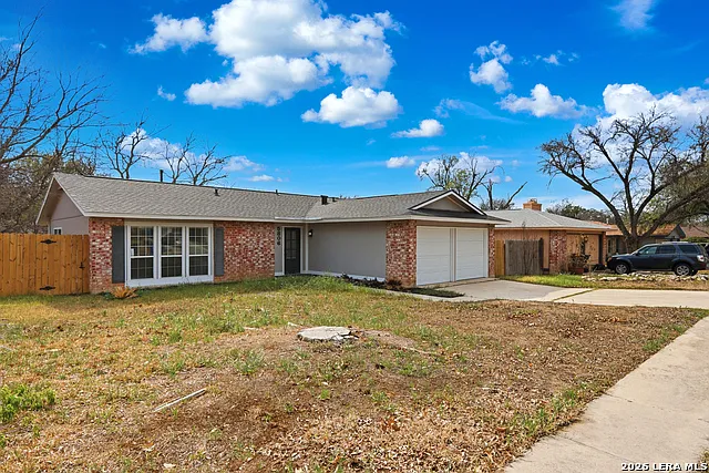 3 bed, 2.0 bath, 1297 sqft, $1,800 — Photo 2