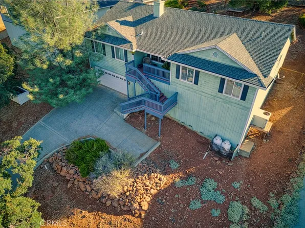 16330 Conestoga Rd, Hidden Valley Lake, CA 95467