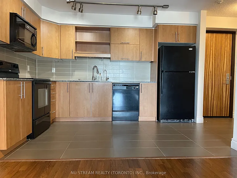 60 S Town Centre Blvd #321 — Photo 5