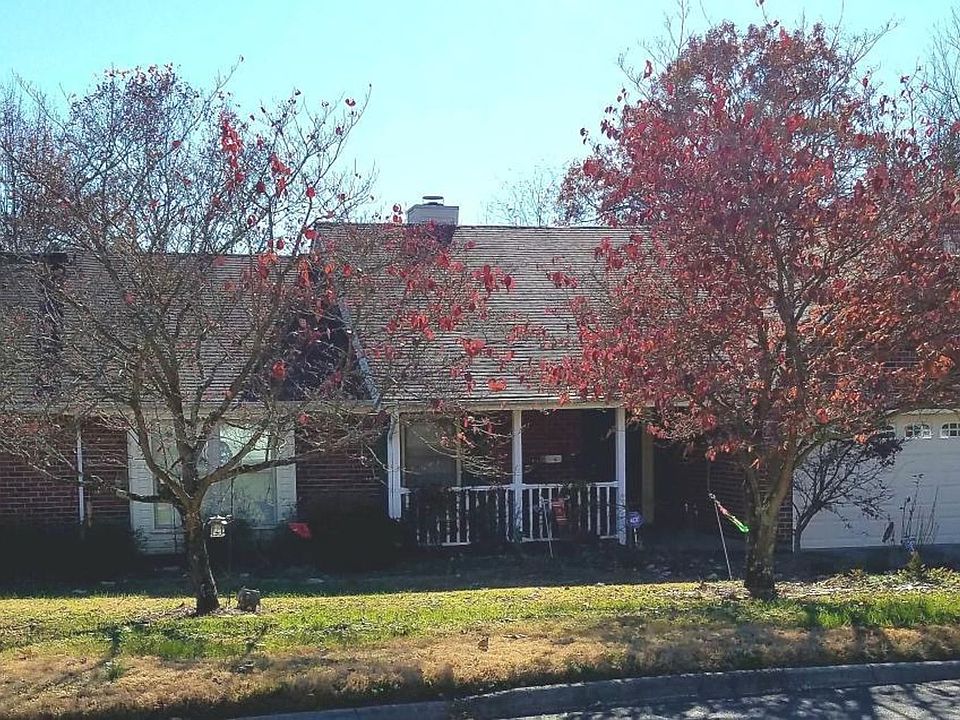 1st image of 1532 Clear Brook Dr
