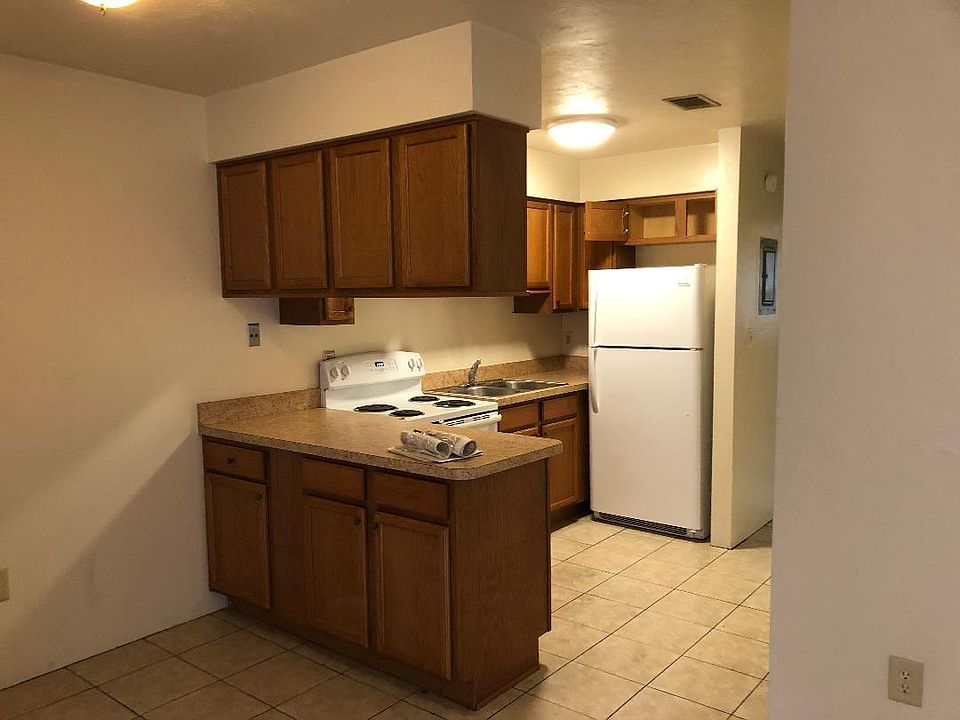 1st image of 4013 NW 12th Ter