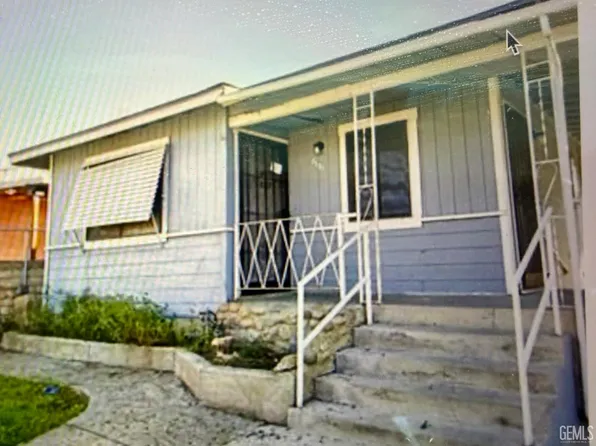 2221 Robinson St, Bakersfield, CA 93305