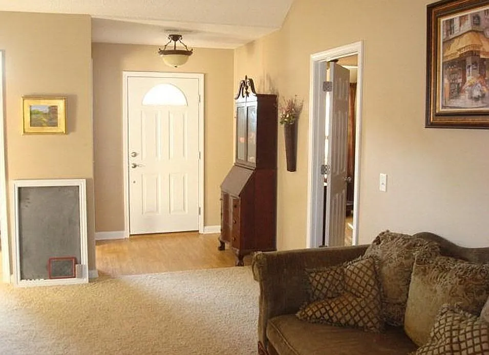 Building Photo - 1825 Canberra Dr