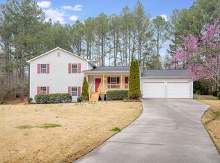 672 Champagne Trl, Dalton, GA 30721