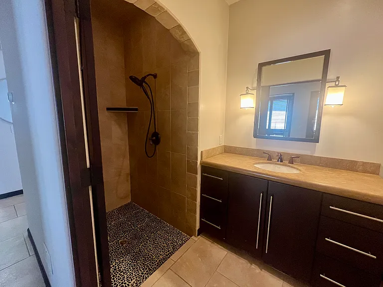 470 Acoma Blvd S #1017 — Photo 9