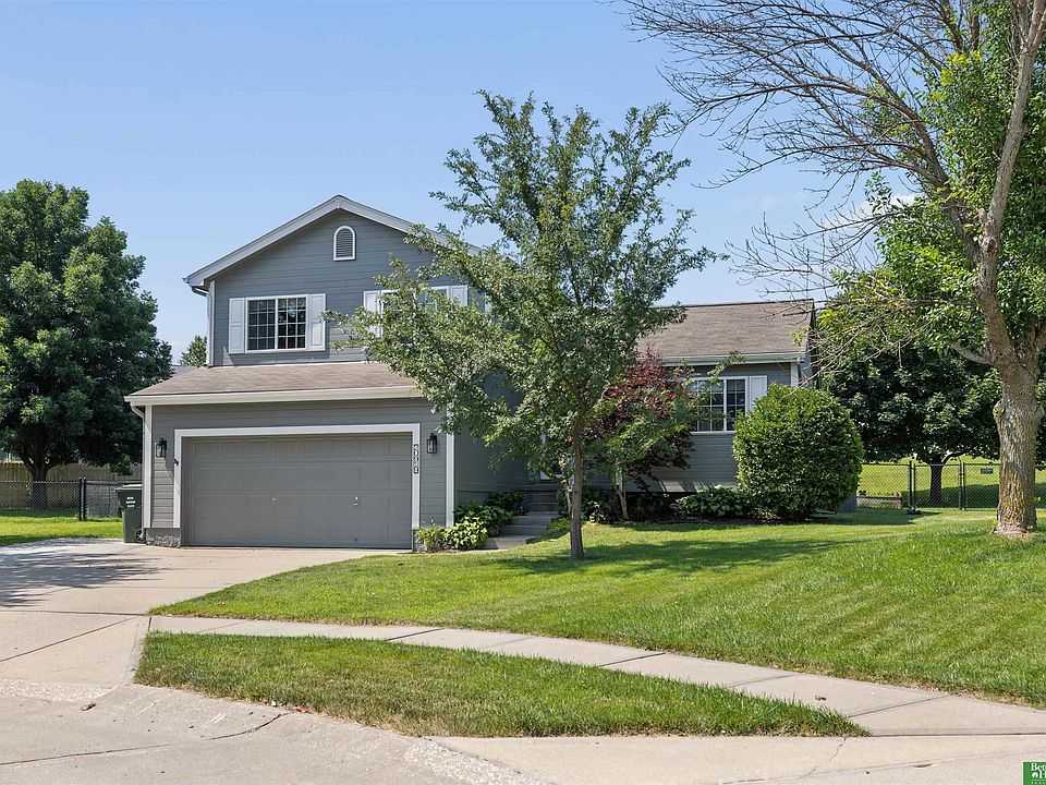 1st image of 20919 Maple Cir