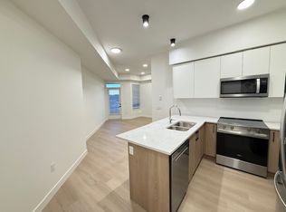 5740 Glover Rd #609, Langley, BC V3A4H8