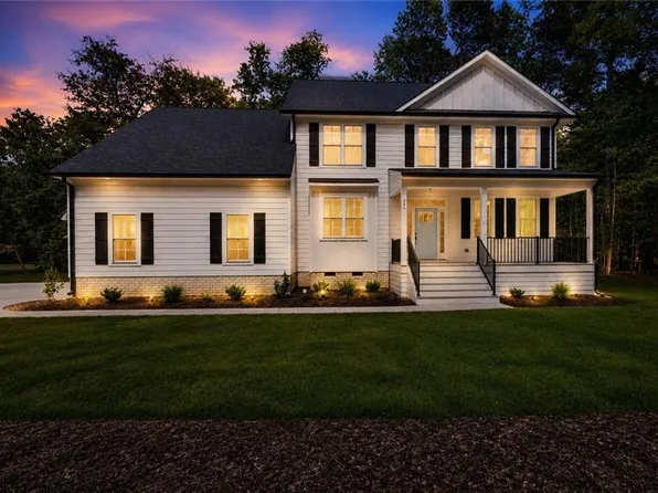 940 Dare Rd, Yorktown, VA 23692