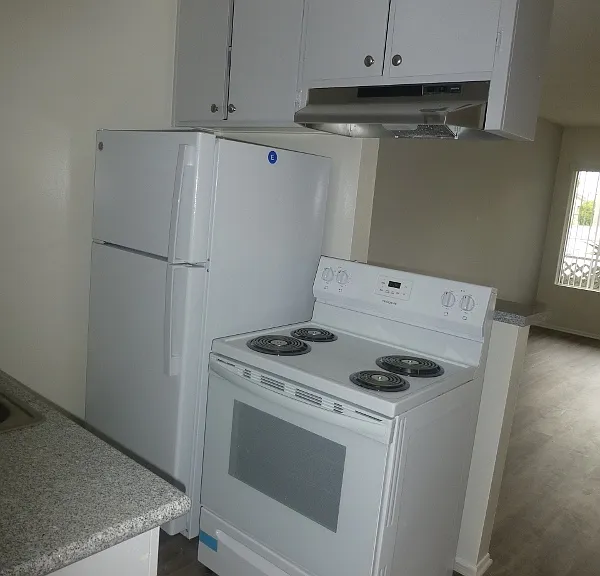 11932 Courtleigh Dr #8 — Photo 3