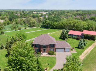 9820 High Bluff Ln, Hamel, MN 55340