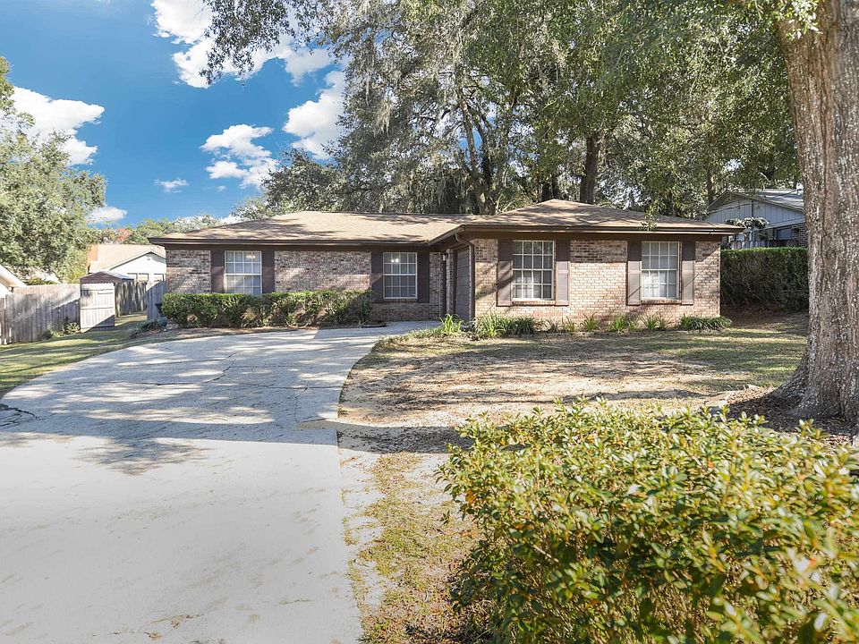 1st image of 3716 Bentley Dr